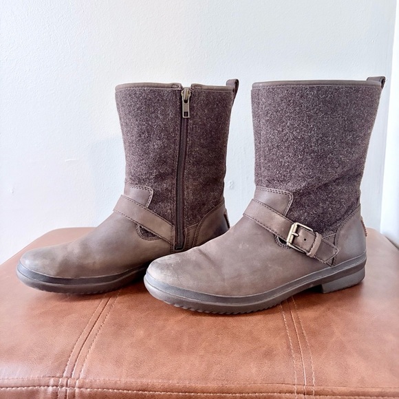 Ugg Robbie Waterproof Boots - Picture 4 of 7